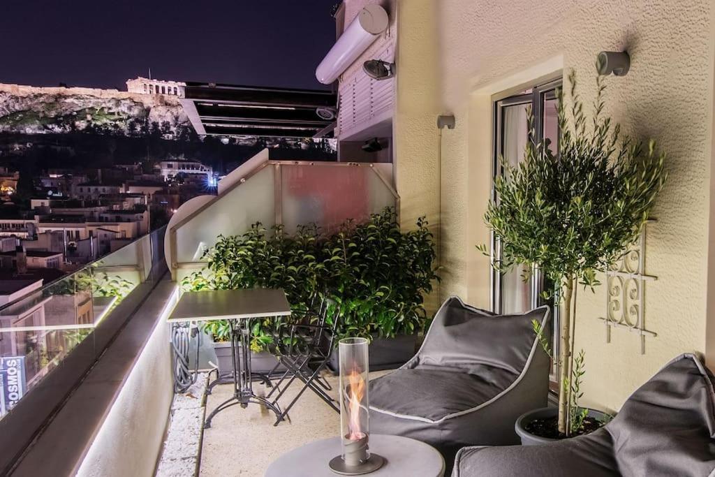 Heated Plunge Pool & Firepit Acropolis Penthouse Apartment เอเธนส์ ภายนอก รูปภาพ