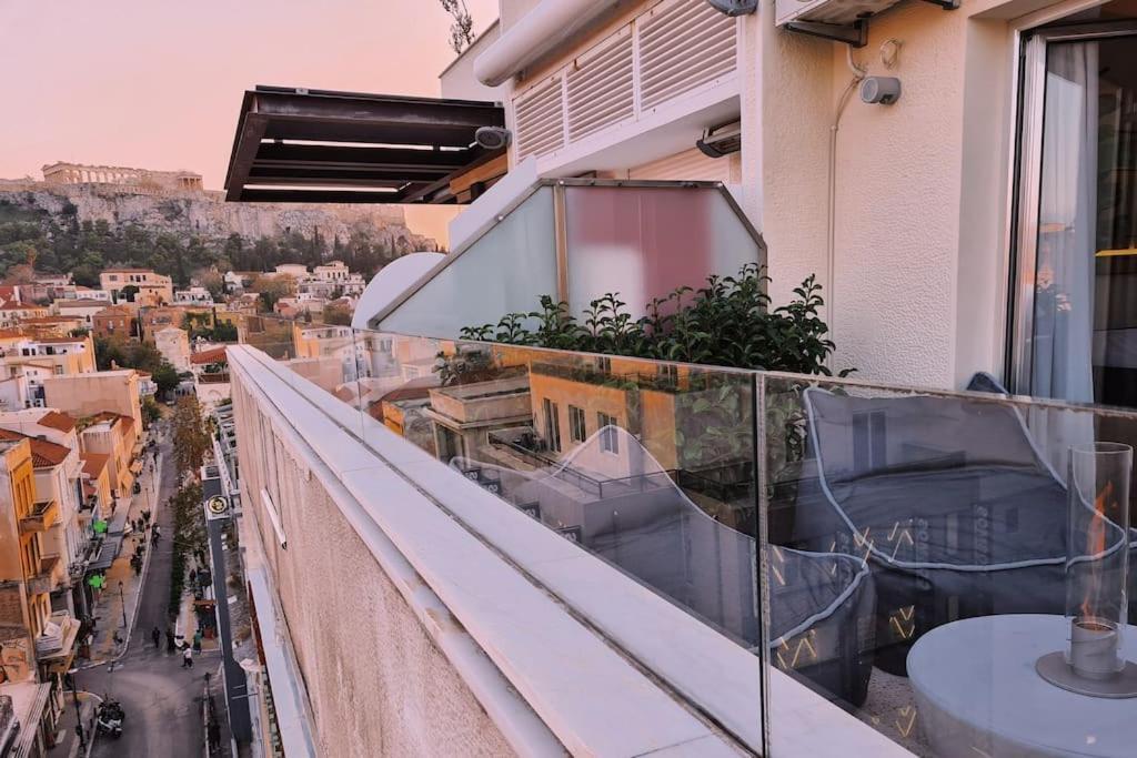 Heated Plunge Pool & Firepit Acropolis Penthouse Apartment เอเธนส์ ภายนอก รูปภาพ