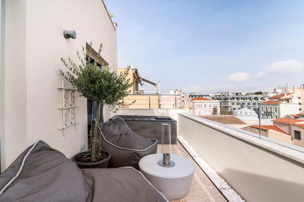 Heated Plunge Pool & Firepit Acropolis Penthouse Apartment เอเธนส์ ภายนอก รูปภาพ