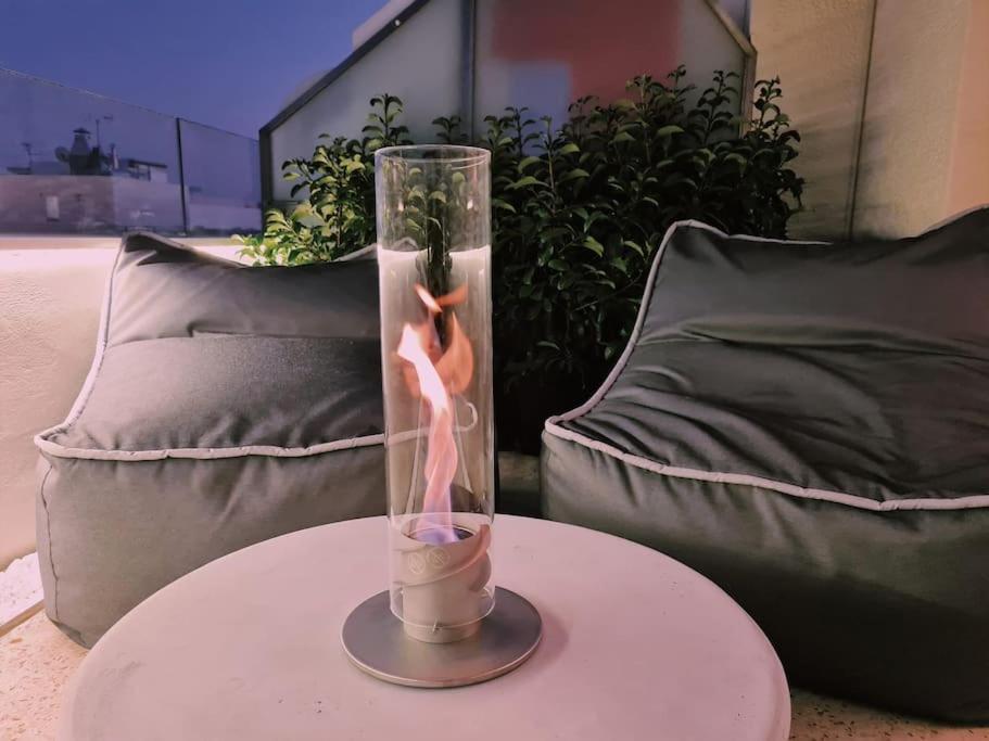 Heated Plunge Pool & Firepit Acropolis Penthouse Apartment เอเธนส์ ภายนอก รูปภาพ