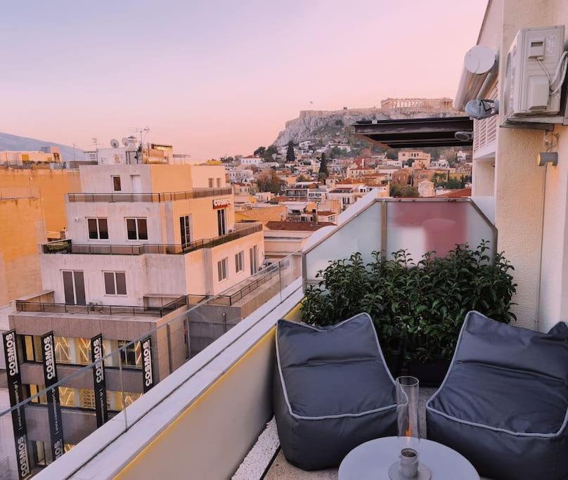 Heated Plunge Pool & Firepit Acropolis Penthouse Apartment เอเธนส์ ภายนอก รูปภาพ